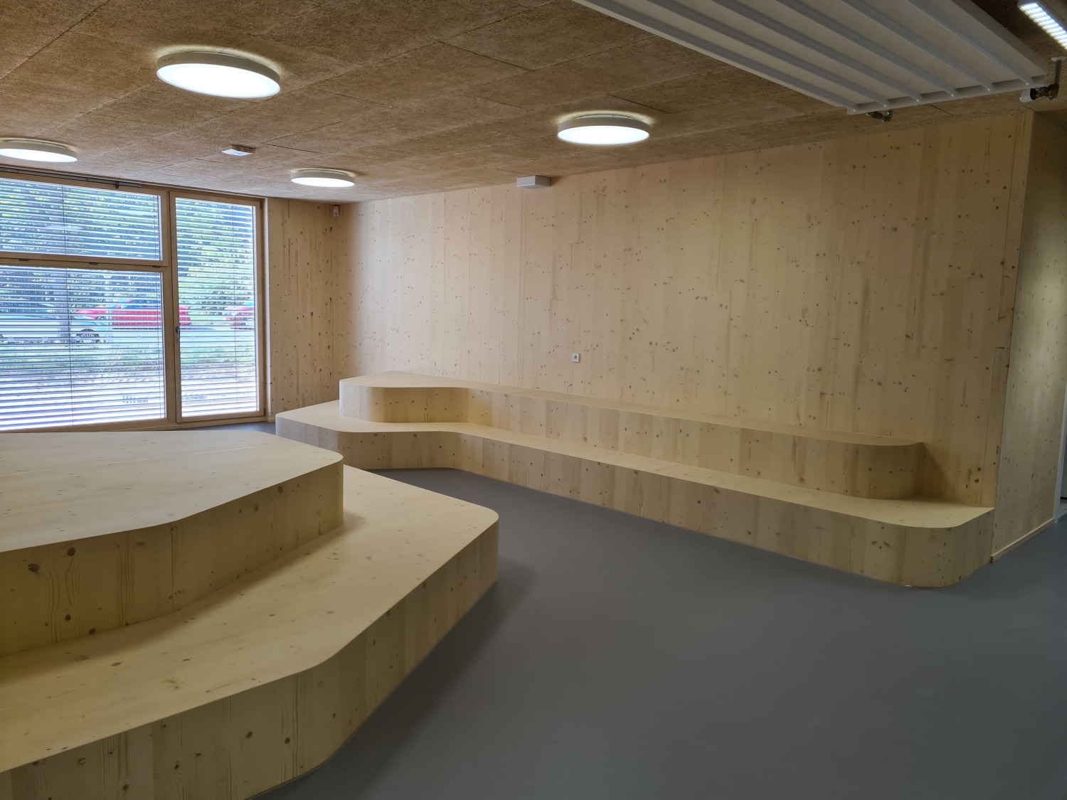 Holz-MEB Birken-Grundschule