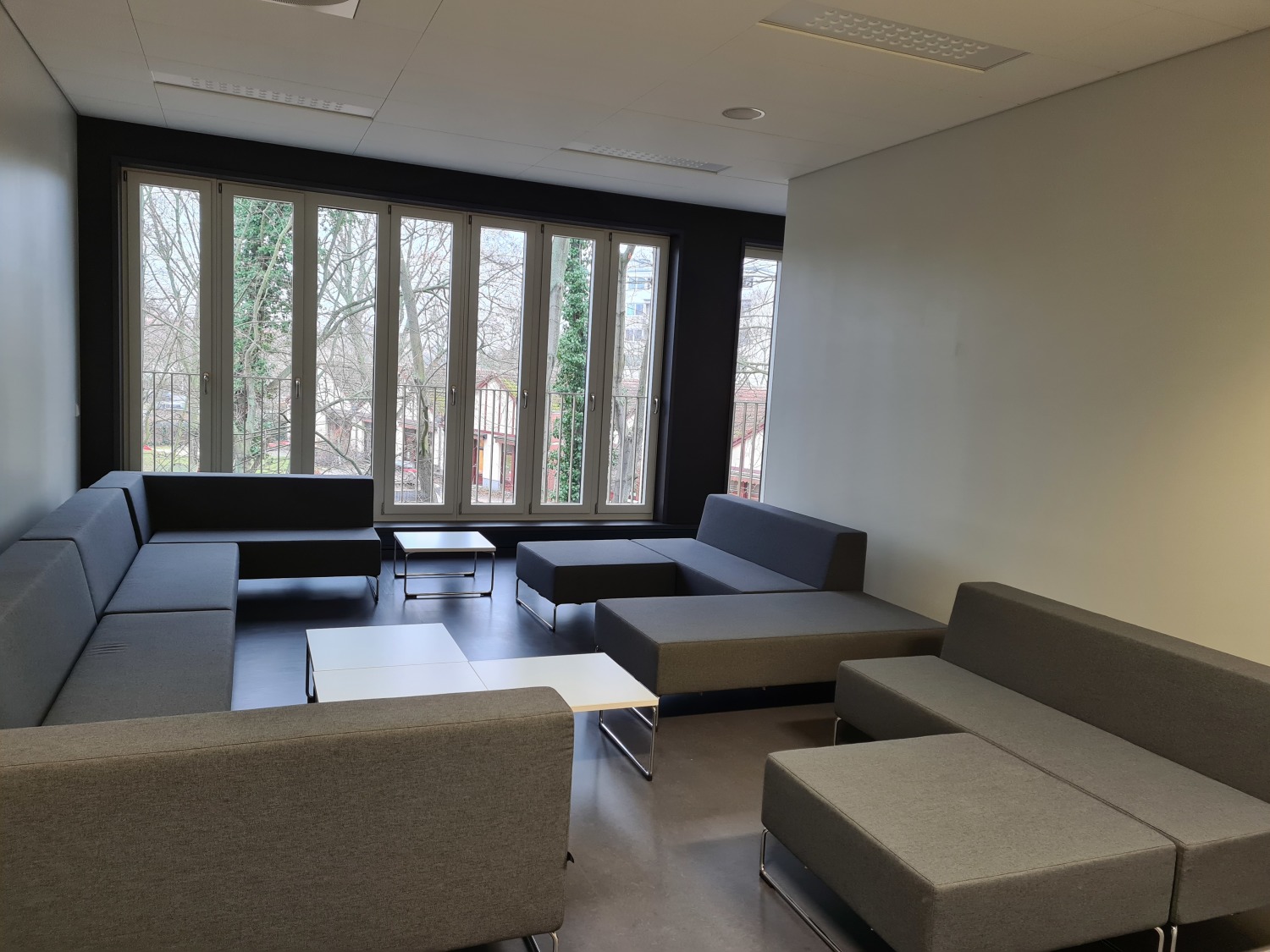 Lehreraufenthaltsbereich im Erweiterungsbau Wolfgang-Borchert-Schule