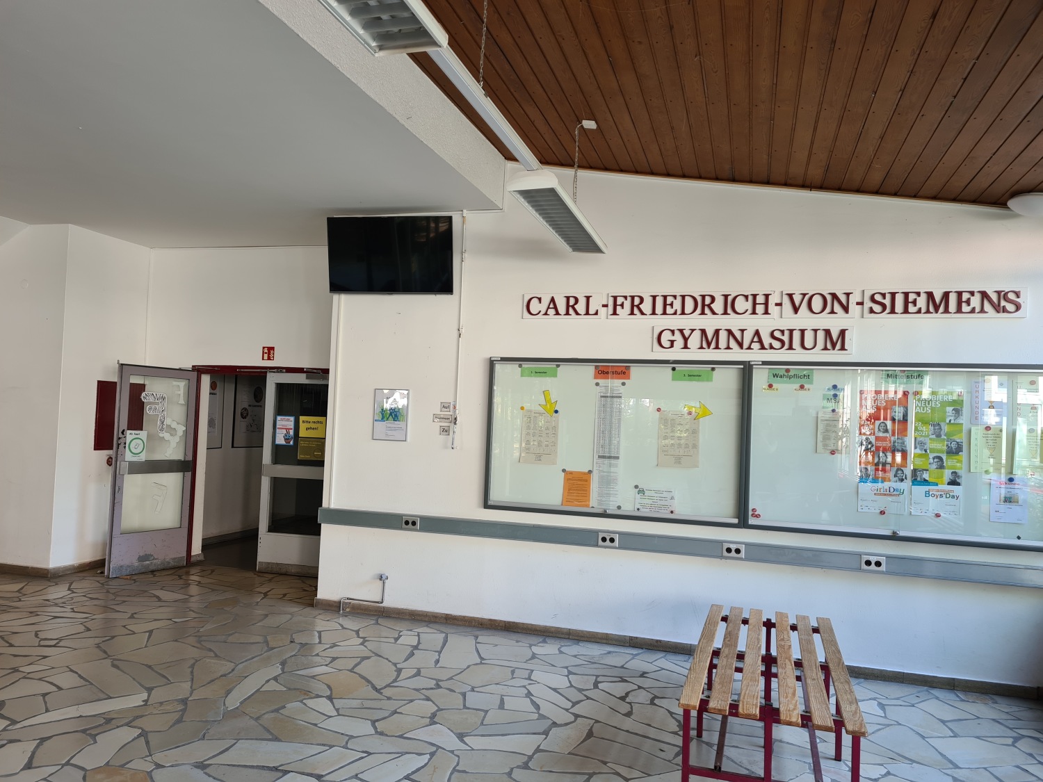 Foyer Carl-Friedrich-von-Siemens-Gymnasium