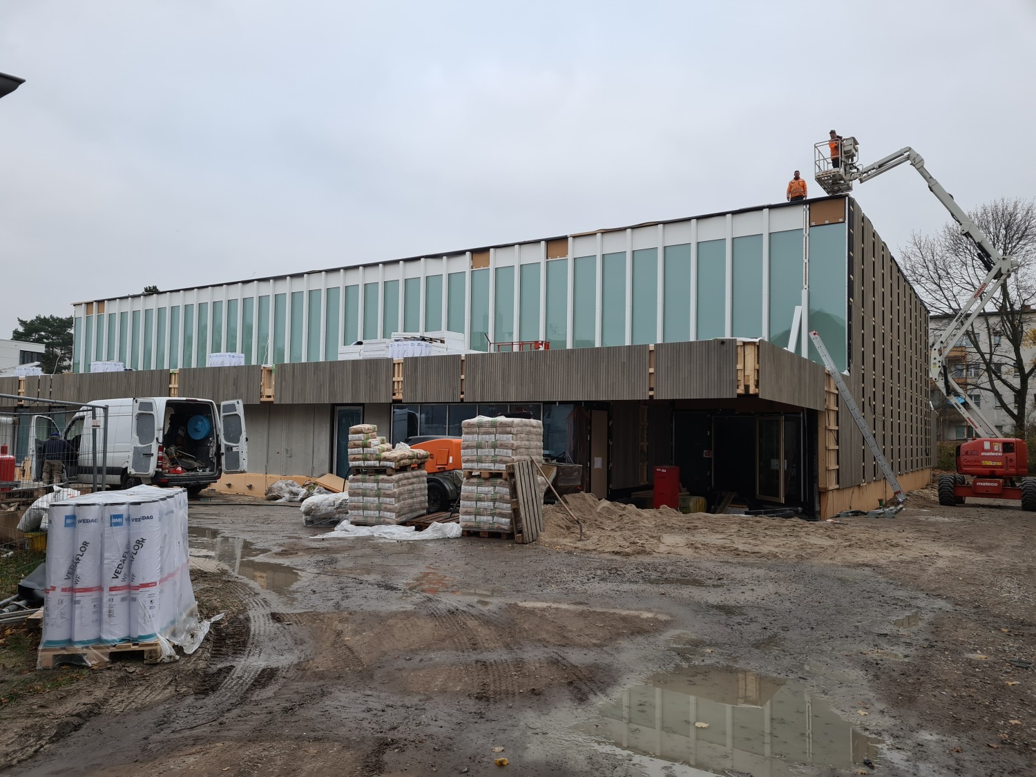 Bau der Typensporthalle Bernd-Ryke-Grundschule 