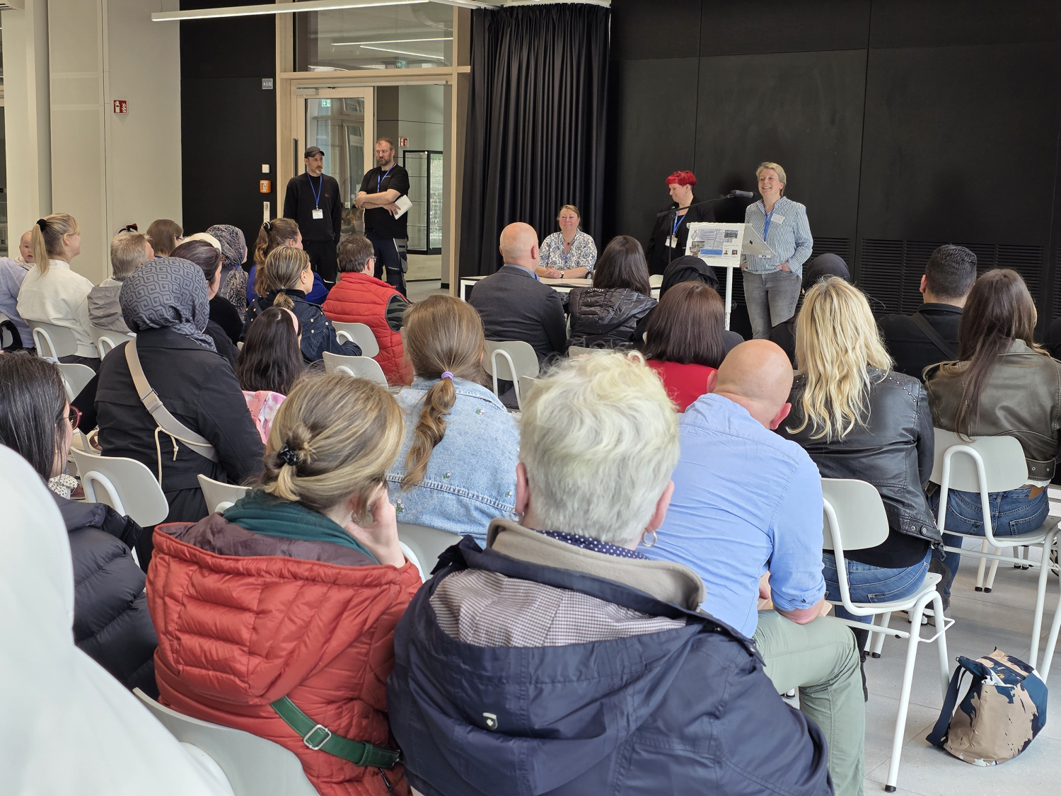 Besichtigung der neuen Grundschule am Fehrbelliner Tor 2