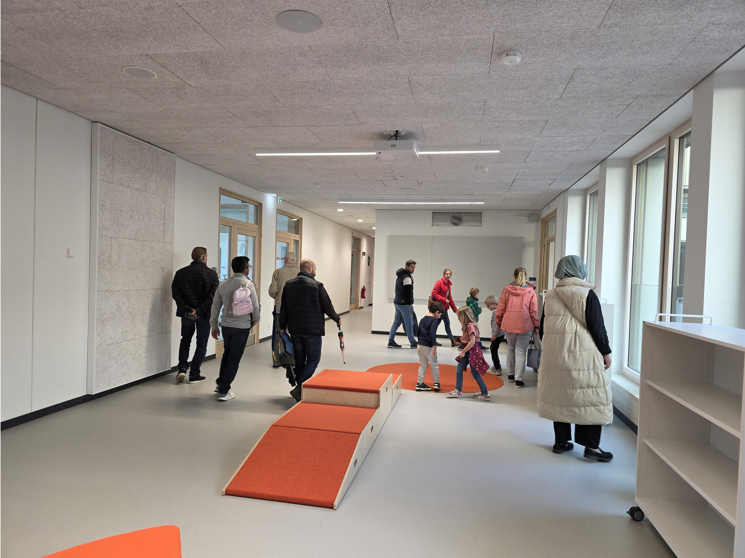 Besichtigung der neuen Grundschule am Fehrbelliner Tor 2