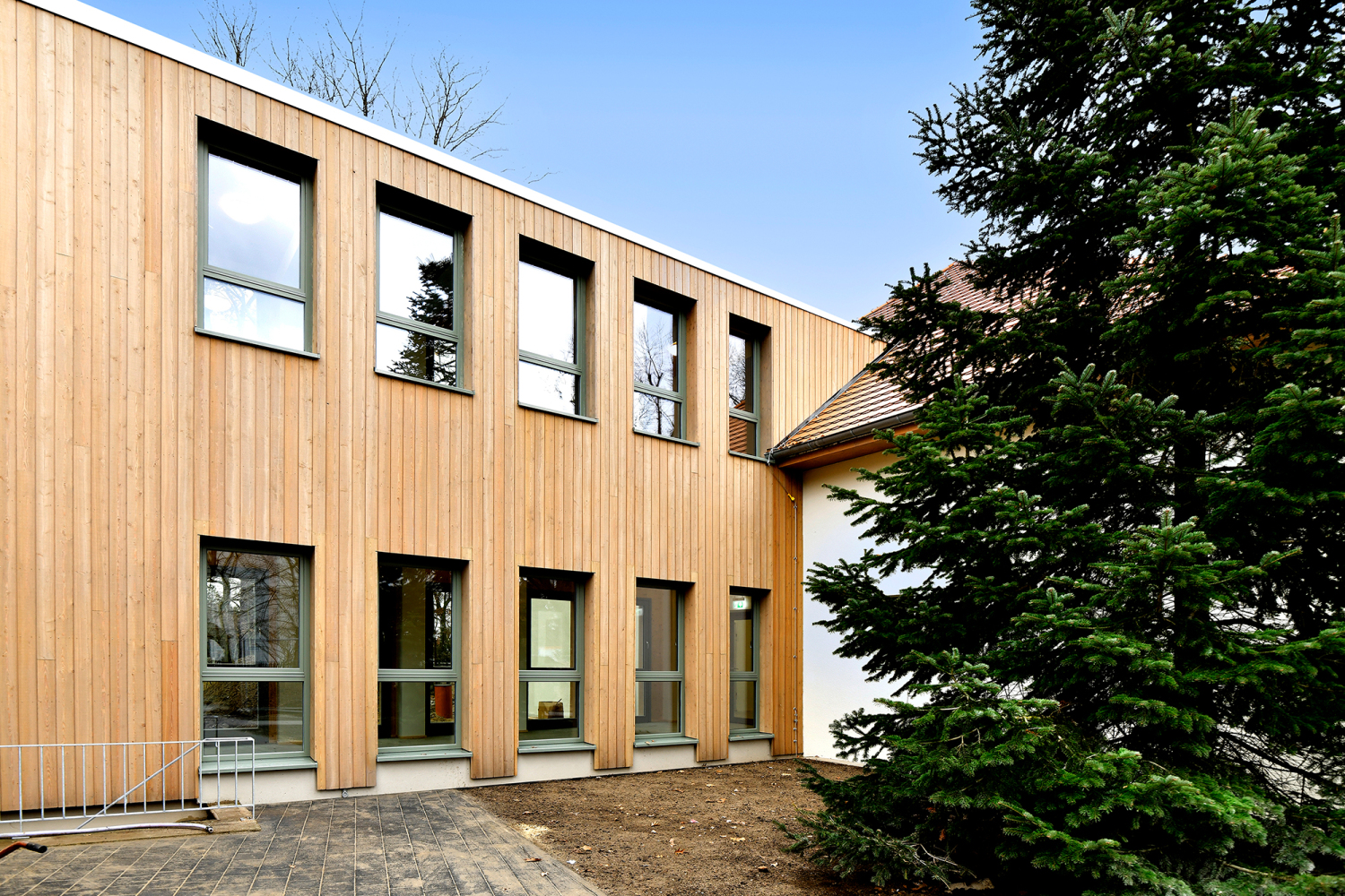 Verwaltungstrakt Grundschule am Eichenwald