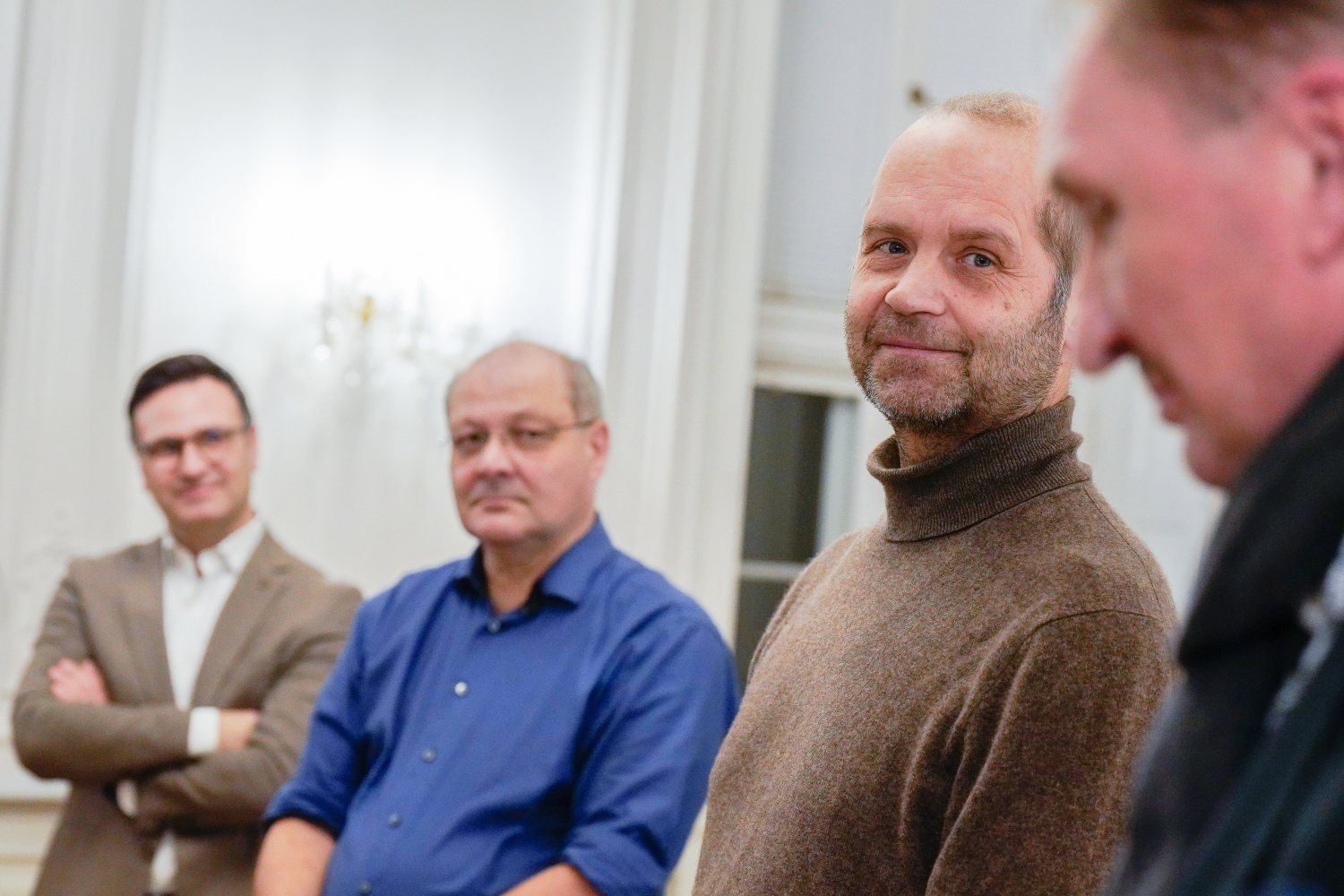 Auf dem Foto sind zu sehen: v.l.n.r.: Toğrul Gönden, Volker Kohl, Prof. Dr. Frank Schaal, Michael Pawlik