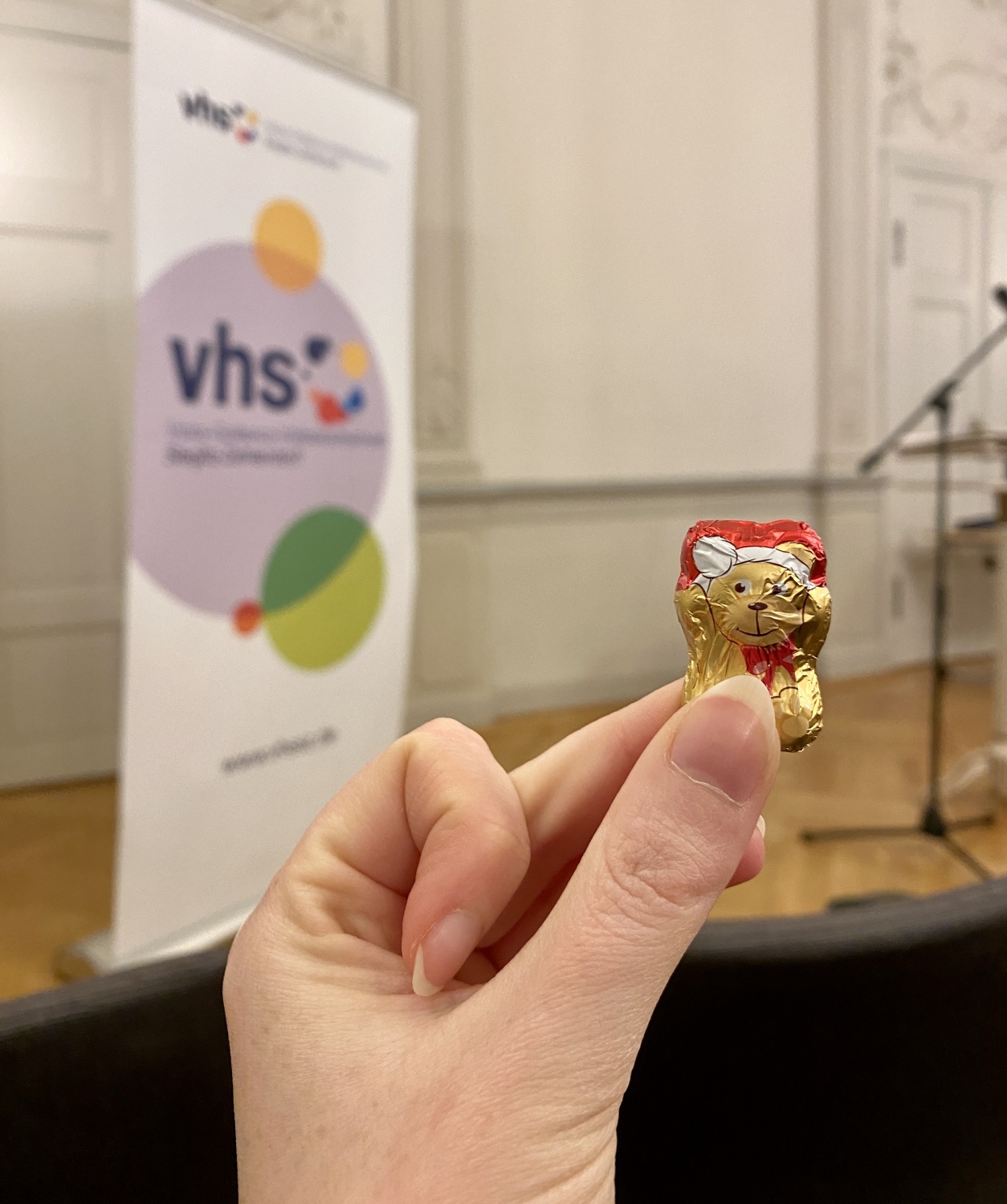 150 Jahre Erwachsenenbildung Nikolaus-Bärchen