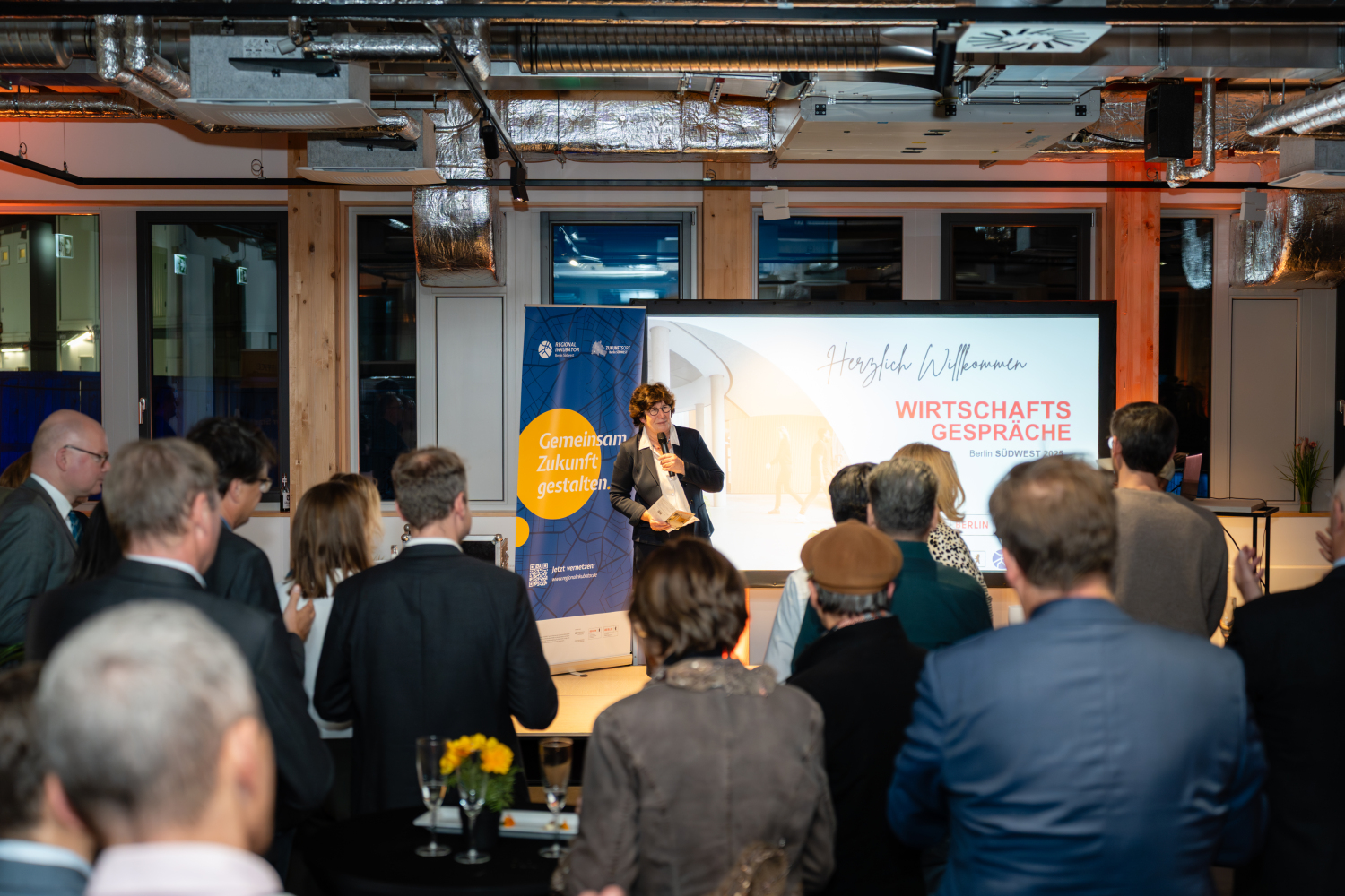 Erföffnung der Wirtschaftsgespräche 2025 durch Bezirksbürgermeisterin Maren Schellenberg