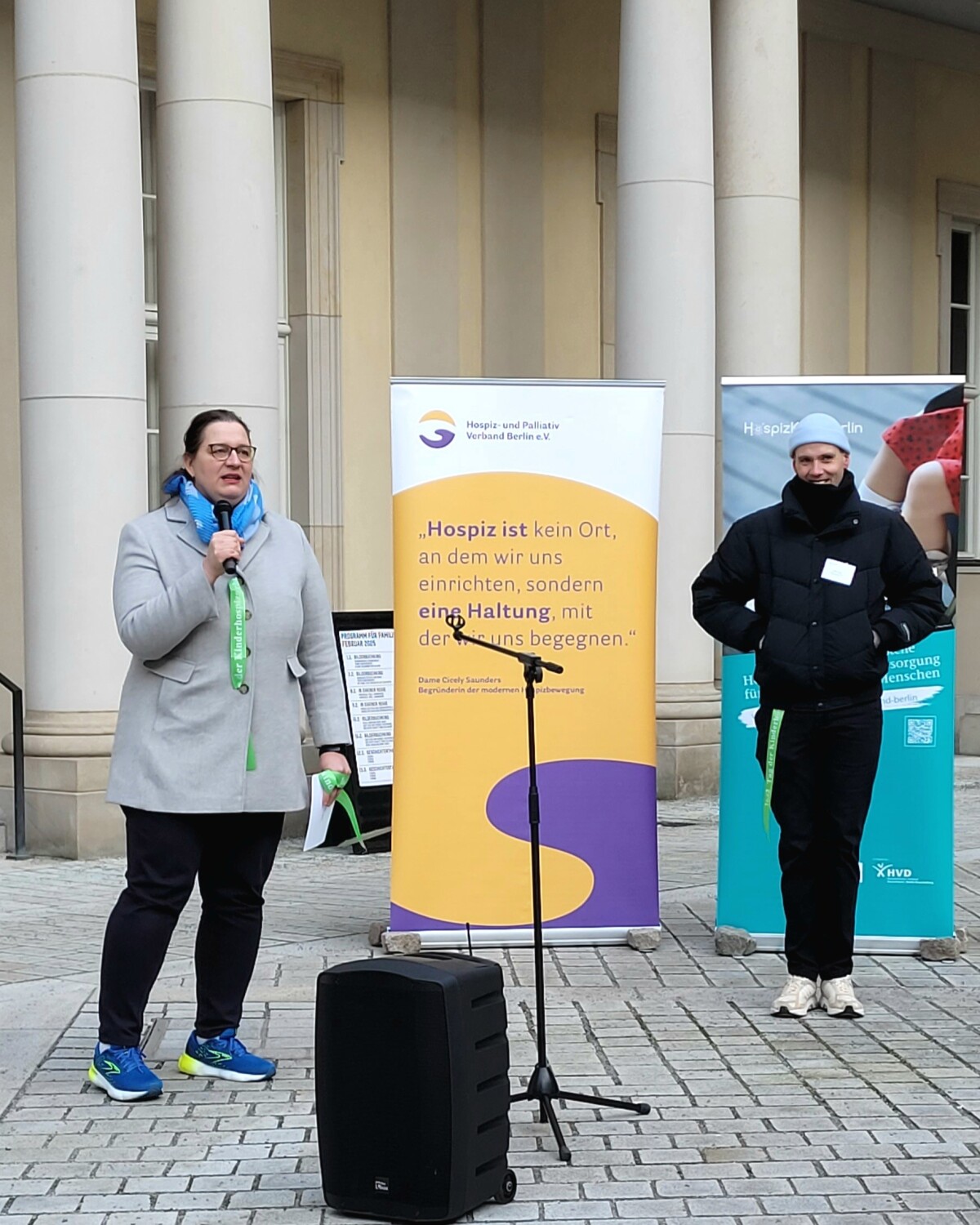 Ellen Haussdörfer, Staatsekretärin für Gesundheit und Nils Groß, im Vorstand der Björn-Schulz-Stiftung