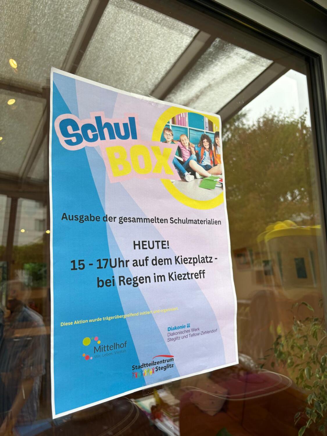 Flyer der Schulboxsammelaktion