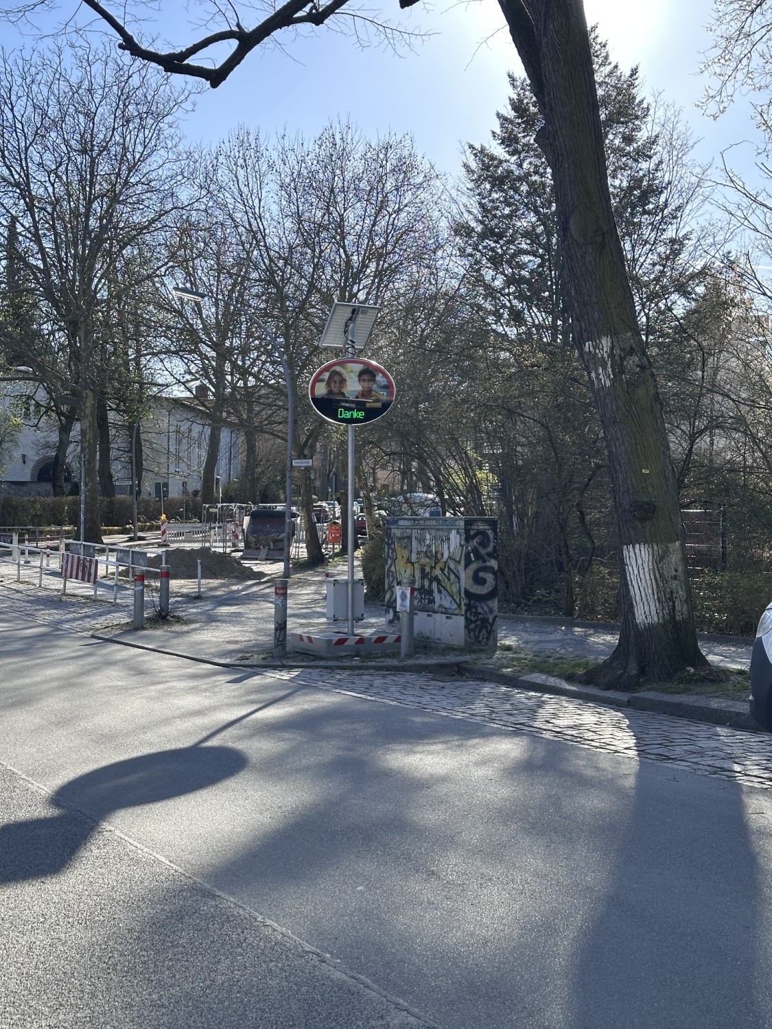 Dialogdisplay Sembritzkistraße