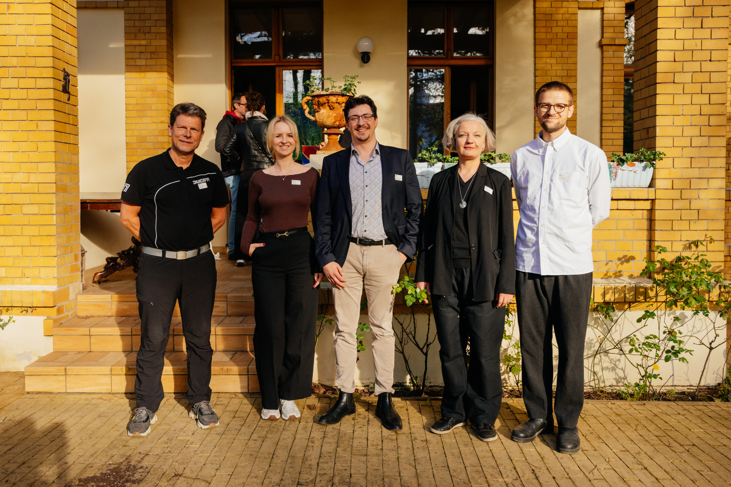 (v.l.n.r.): Gernot Mann und Fenja Sabath (Wirtschaftsförderung Bezirksamt Steglitz-Zehlendorf), Juri Effenberg (Regionalinkubator Berlin Südwest), Franziska Buhre (Initiative Hindenburgdamm), John Marquart (IHK Berlin)