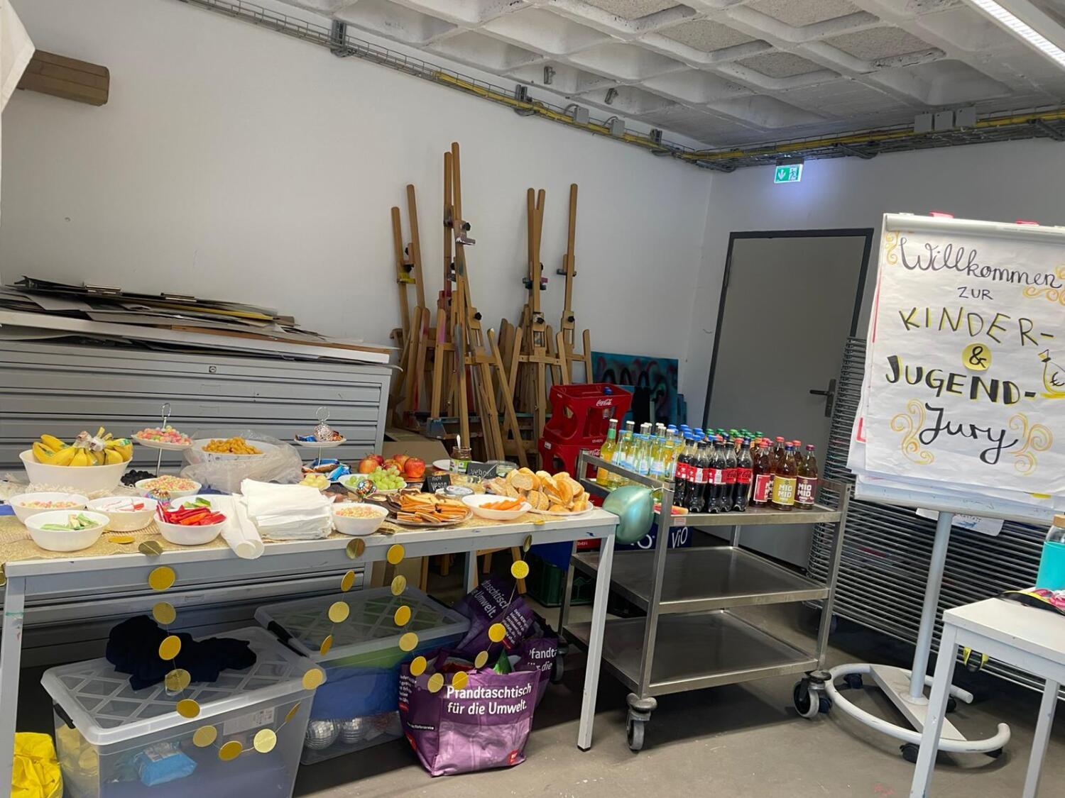 Das Buffet sorgt für gute Stimmung bei den Verhandlungen