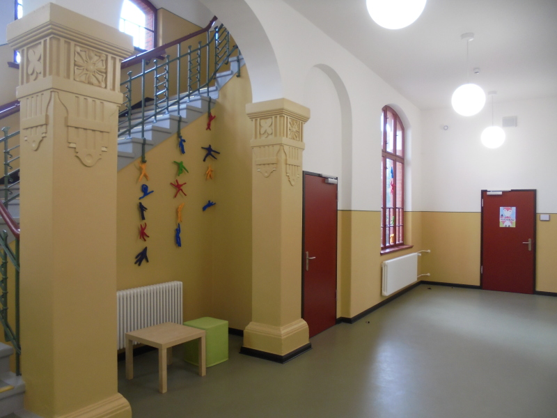 Clemens Bretano Grundschule Eingangsbereich Haus 4