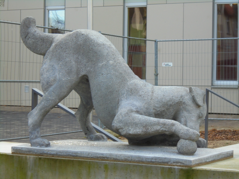 Hundeskulptur