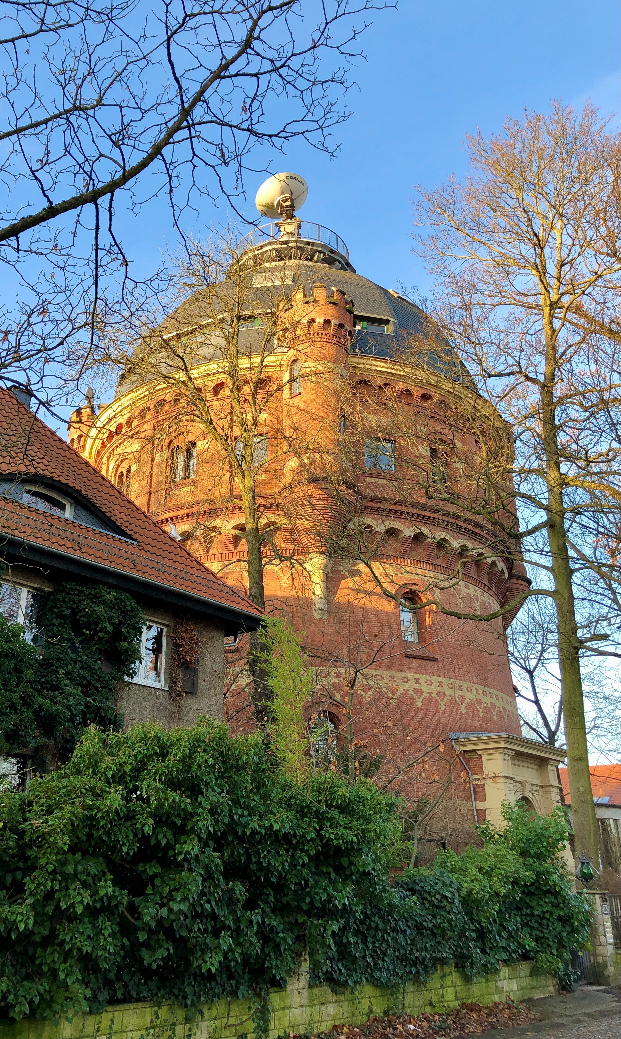 Wetterturm Steglitz und Institut für Meteorologie der FU Berlin