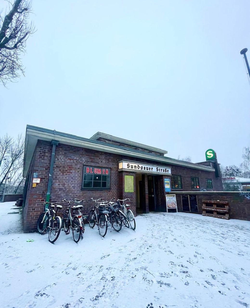 S-Bahnhof Sundgauer Straße im Winter