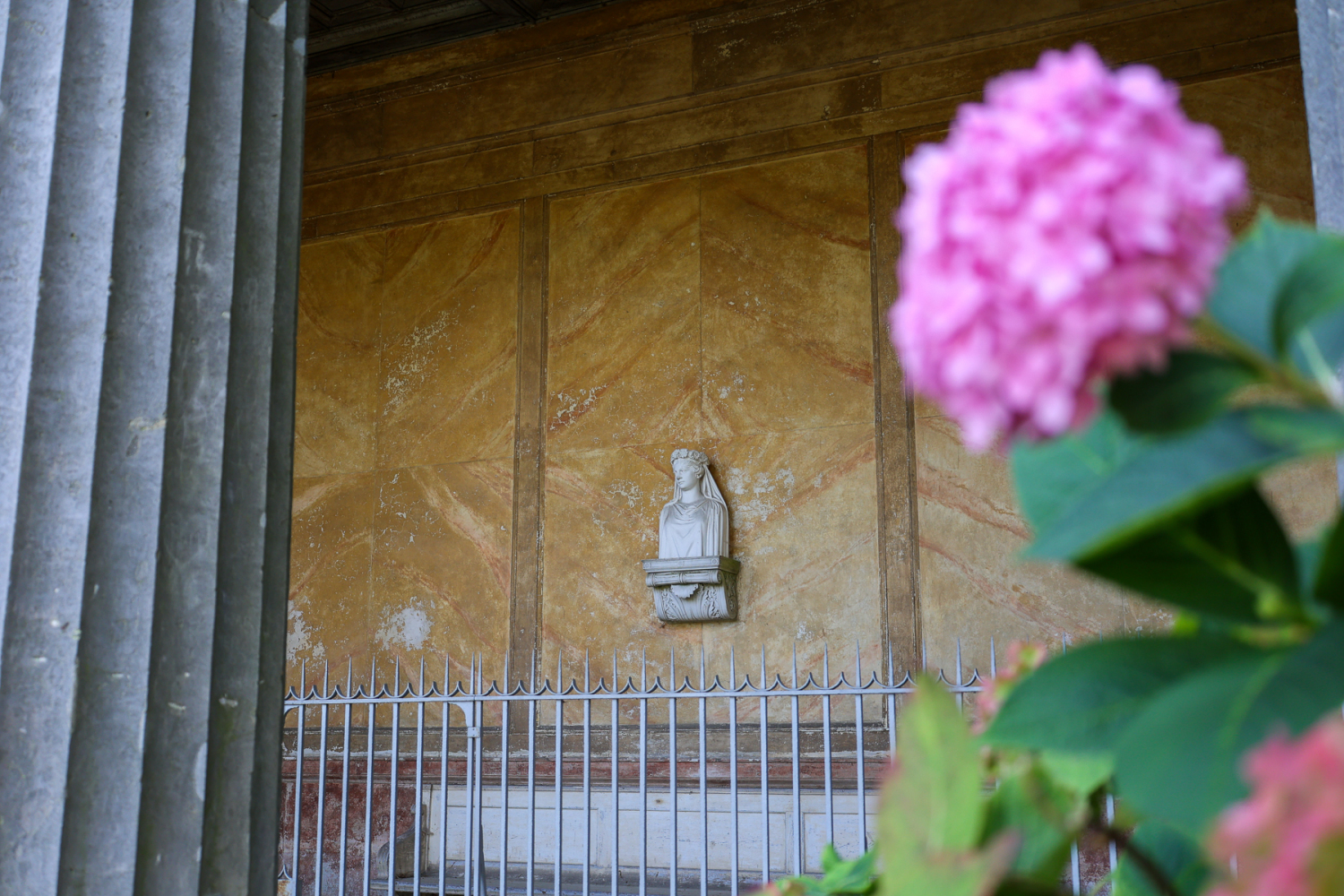 Blick auf den Luisentempel zur Erinnerung an Königin Luise