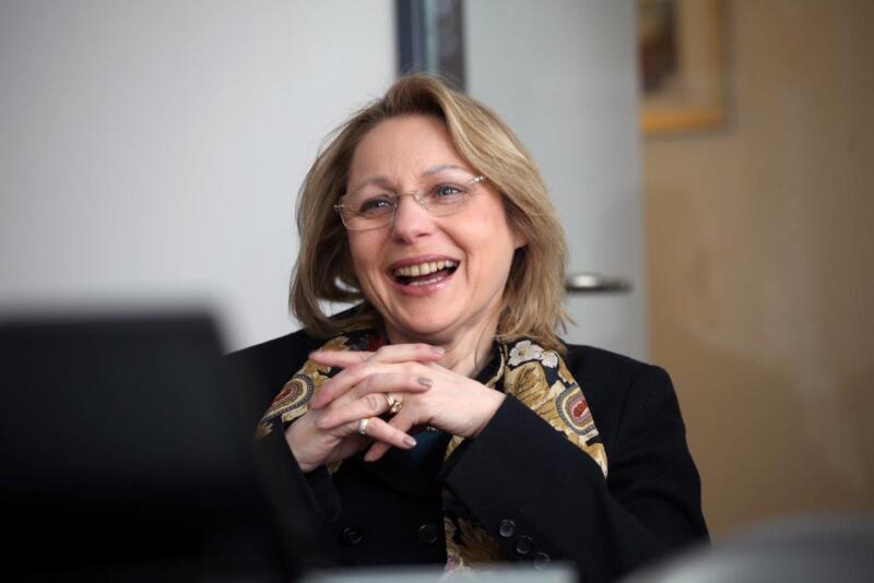 Die Senatorin im Gespräch bei der Berlin Heart GmbH.