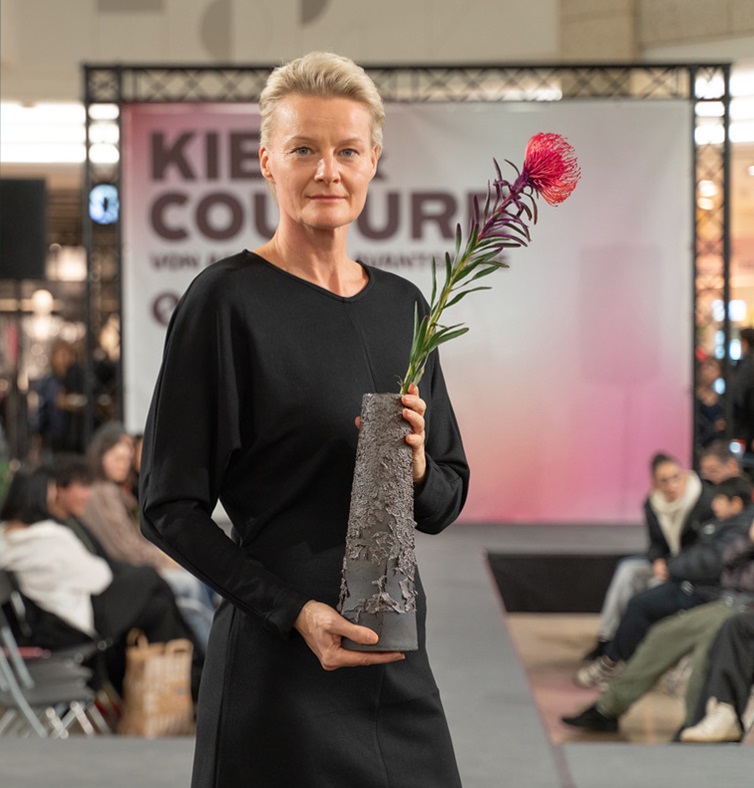 Model auf dem Laufsteg