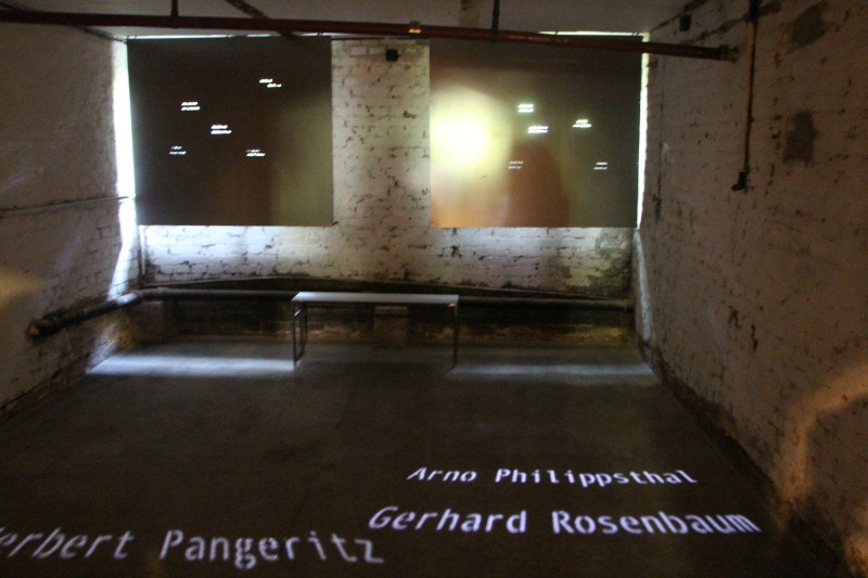 Lichtinstallation zur erinnerung an die Opfer in dem SA Gefängnis Papastr