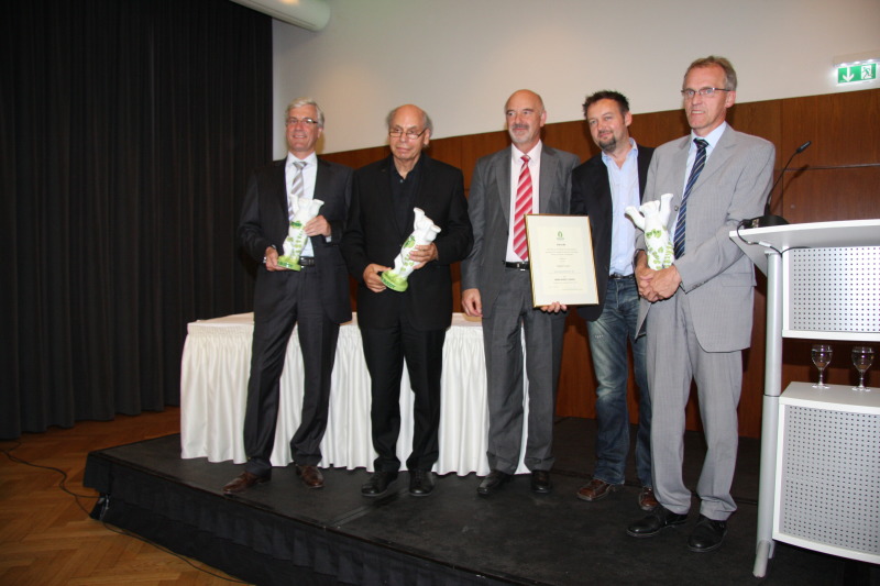 Preisverleihung des ersten Green Buddy Award 2011 an die Firma Ruksaldruck