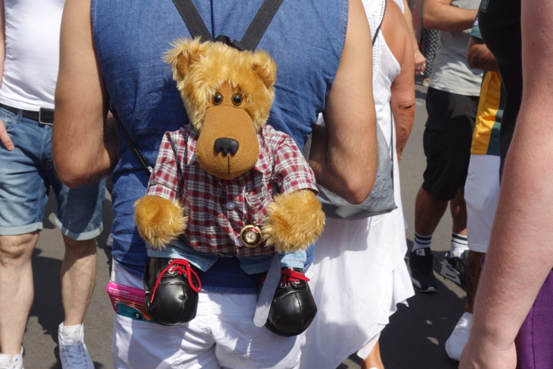 Rucksack in Form eines Teddy-Bären
