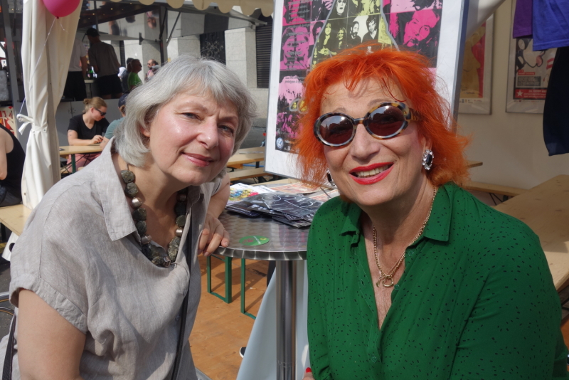 Elisabeth Ziemer und Zazie de Paris auf dem Lesbisch-Schwulen Stadtfest