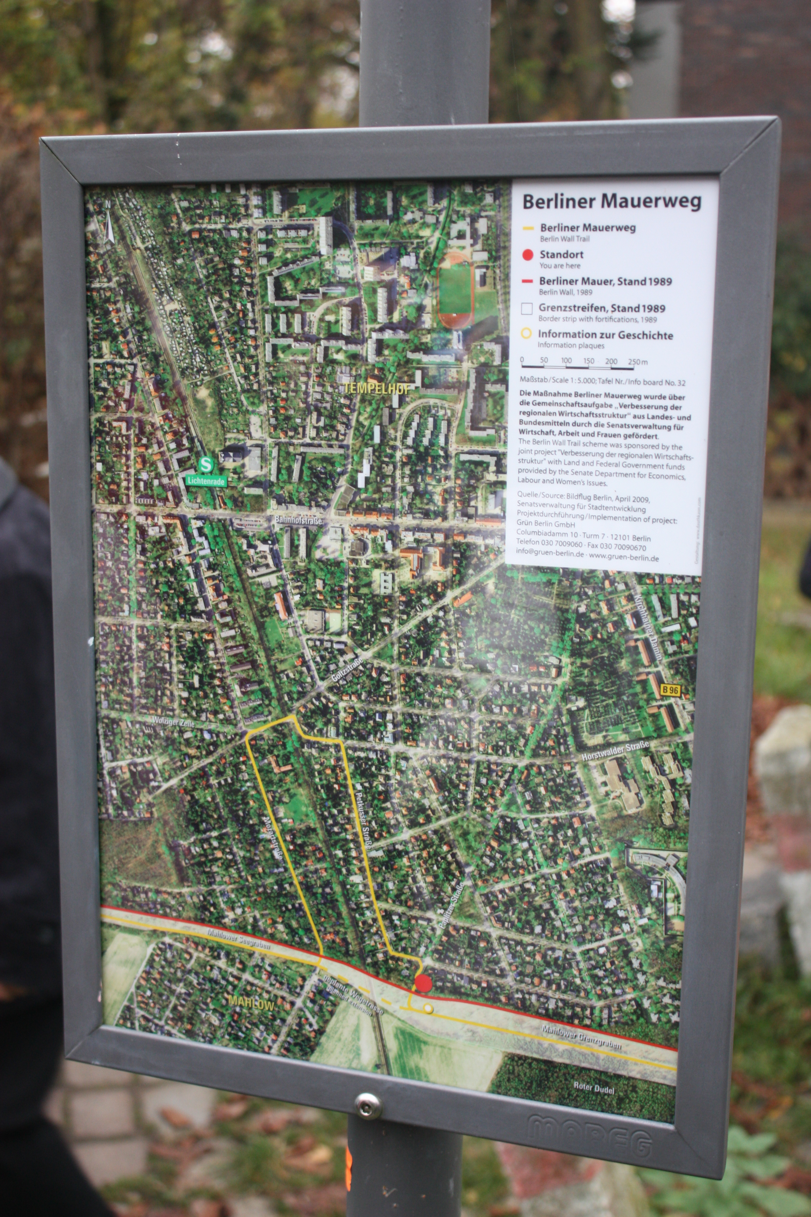 Auf der Karte ist der Mauerweg gekennzeichnet...