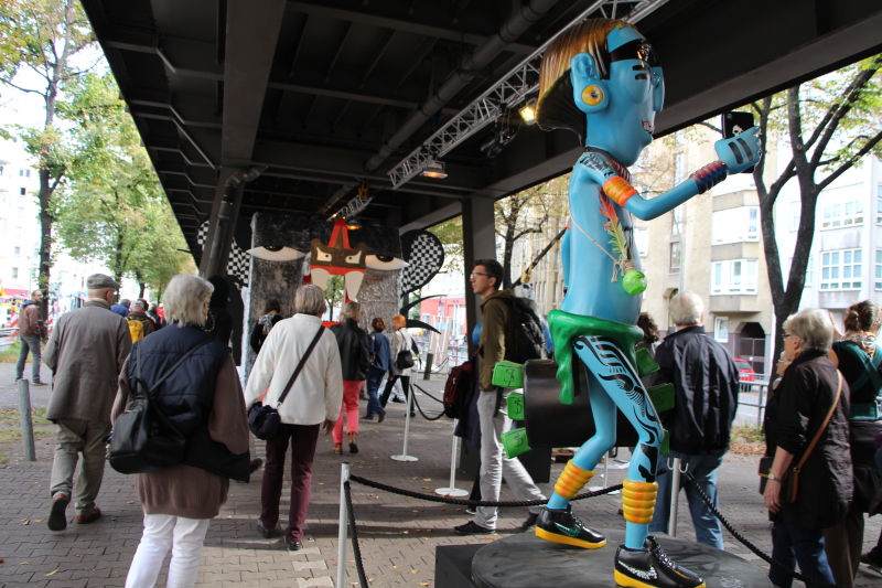 Kunstwerk: blaues Figur