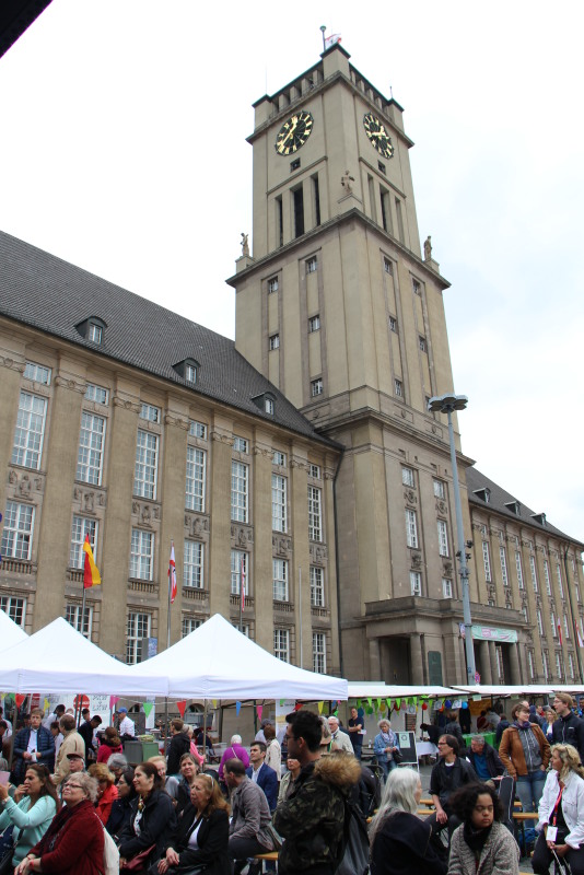 2. Nachbarschaftsfest vor dem Rathaus Schöneberg