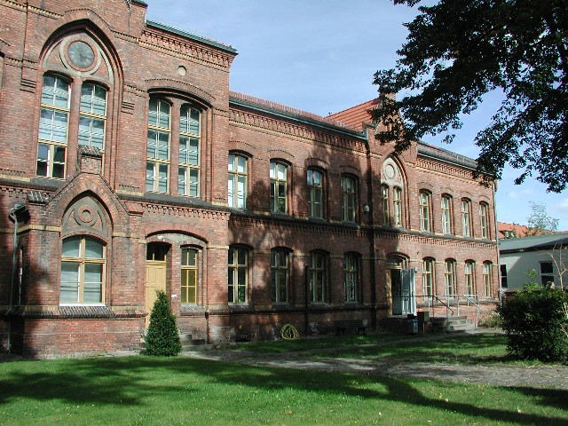 ehemalige Gemeindeschule Dörpfeldstraße