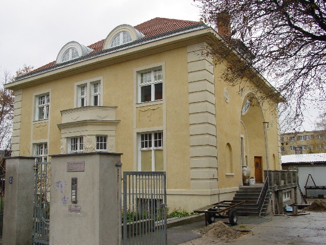 Behringstraße 50