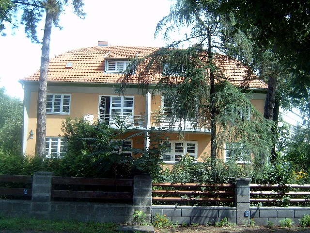Waldstraße 25-40