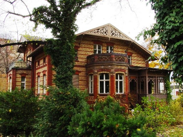 Lindenstraße 35, Villa