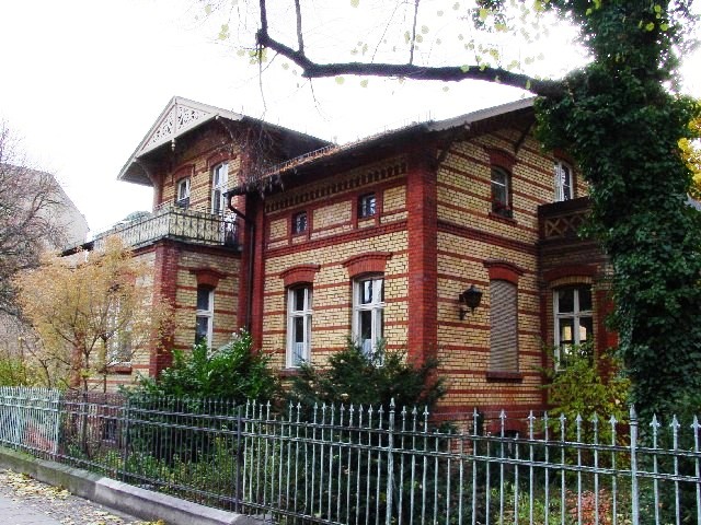 Lindenstraße 35, Villa