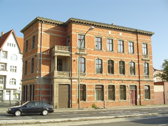 Michael-Brückner-Straße 1