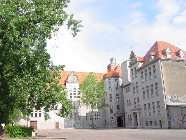 Zeppelinstraße 76-80