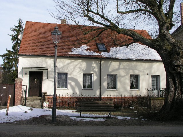 Dorfstraße 4