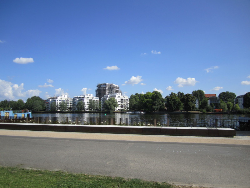 Rosengarten im Treptower Park - Ufersitzplatz