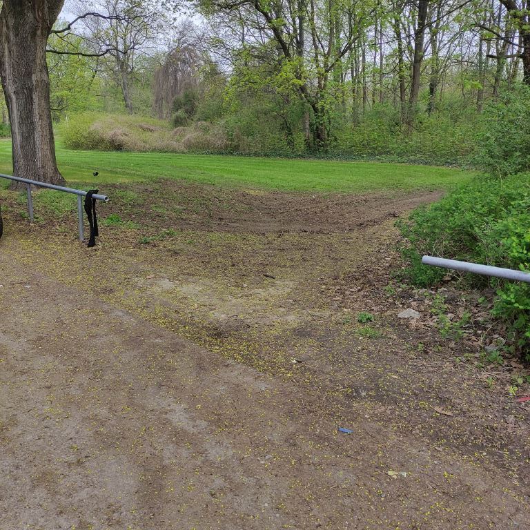 Vandalismus Geländer Treptower Park