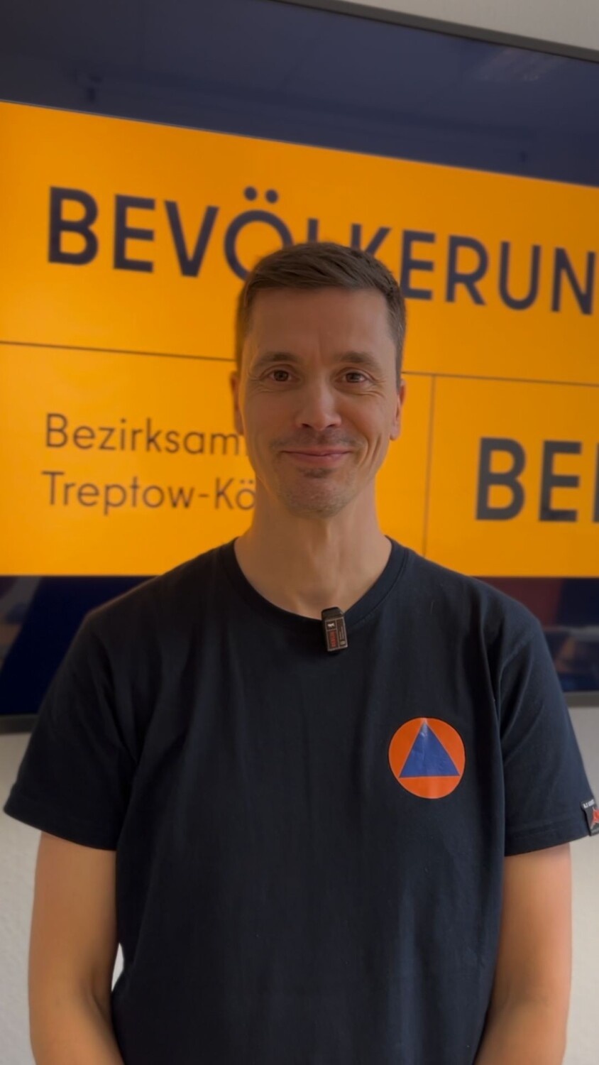 Bevölkerungsschutzbeauftragter lächelt