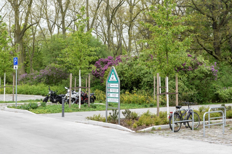 Parkplatz am Rosengarten