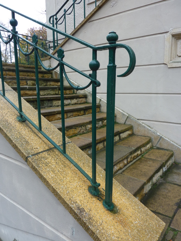 Geländerdetail der Zugangstreppe zum Zenner