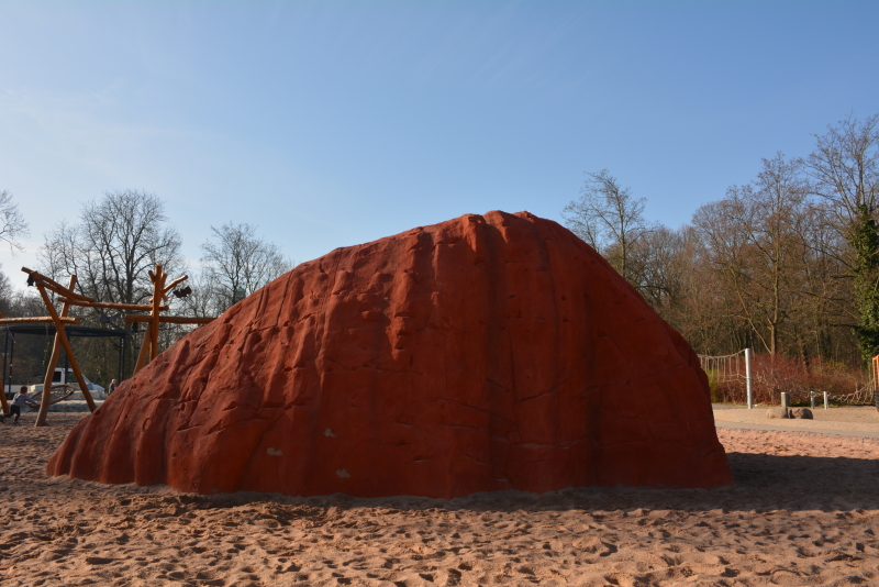 Weltspielplatz im Treptower Park - Uluru