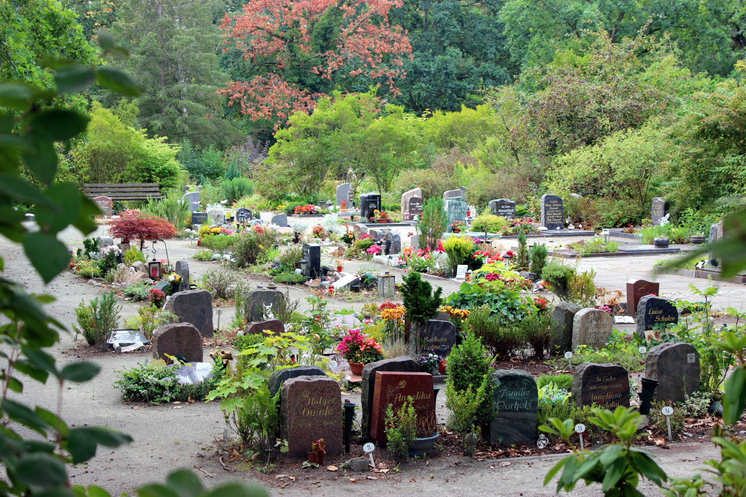 Friedhof Baumschulenweg Urnenreihengrabstätten
