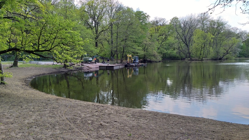 Treptower Park, der Karpfenteich nach der Sanierung