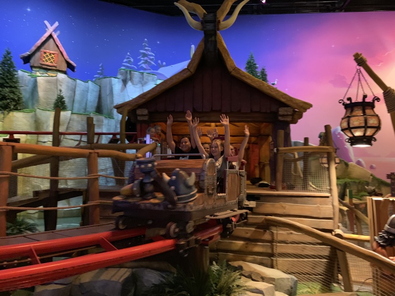 Achterbahnfahrt im Freizeitpark Majaland Kownaty, Ferienreise 2019