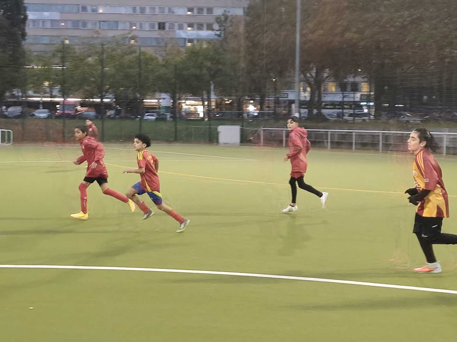 Freundschaftsspiel am Anhalter Bahnhof