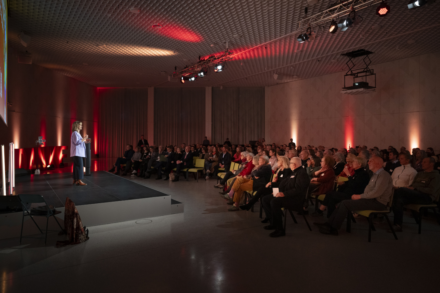 Das Forum des Futuriums bot die passende Bühne für ein buntes Programm