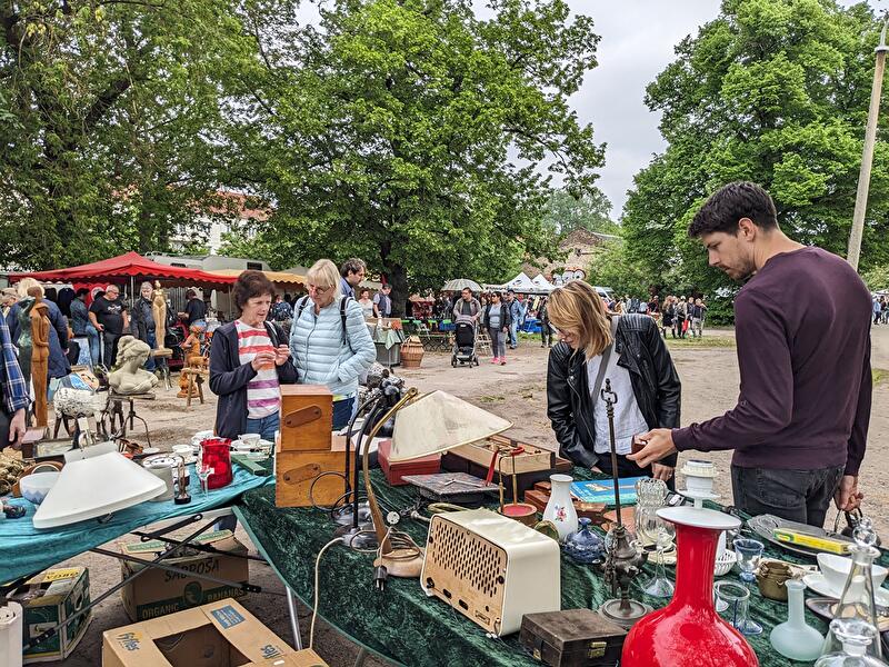 Flea market at Trabrennbahn Karlshorst