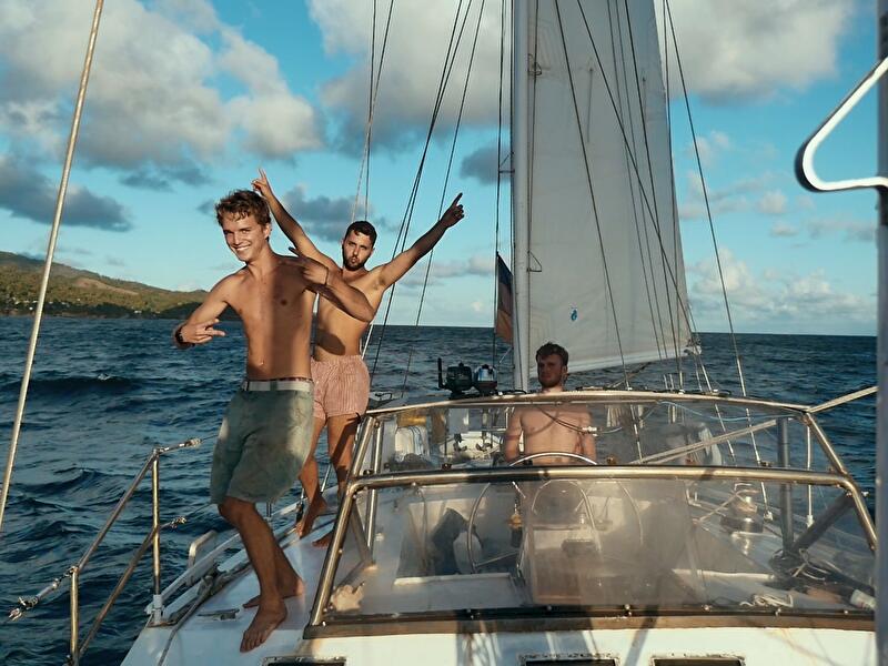 Segeljungs - Mit Null Ahnung um die Welt